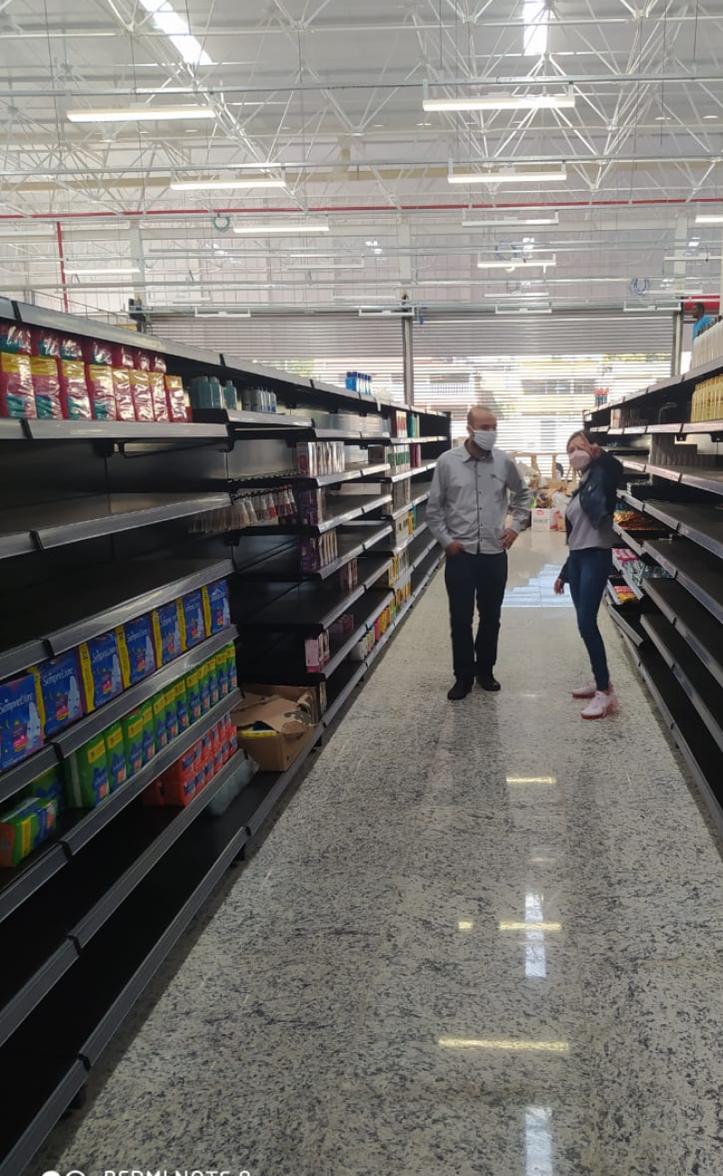 gondolas-para-supermercado3